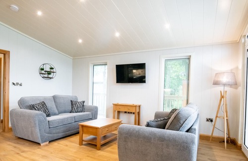 Gargrave Cabin | BLUEBELL LODGE, family friendly, with a garden in Gargrave