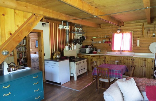 Stanley Cabin | Idyllic Bluebird Cabin: Pet-Friendly Retreat in Stanley