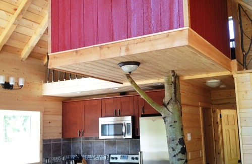 Salmon Arm Ski Chalet | Unique Chalet One in Shuswap: 9.8/10 Guest Rated Escape