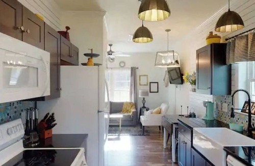 Lake Monticello Cottage | Charming Bluebird Cottage: Pet-Friendly near Wineries