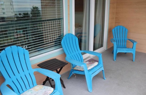 Galveston Apartment | Beachfront Bliss at Bluebonnet - Pool, Ocean Views & More