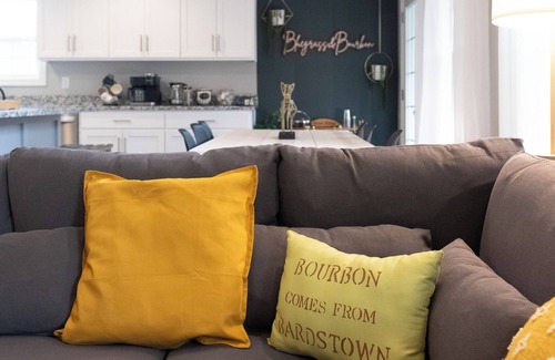 Nazareth House | Unwind at Bluegrass & Bourbon: A Relaxing Getaway