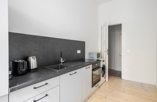 Alt-Treptow Apartment | Blueground | Alt-Treptow, view, nr Spreeufer