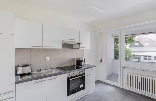 Matthaus Apartment | Blueground | Basel-Matthäus, balcony, nr Tinguely Museum