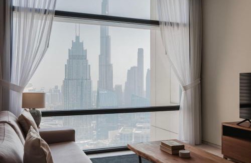 DIFC Apartment | Blueground DIFC Burj K views indoor pool DXB-1493