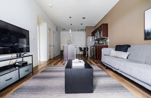 North Burnet Apartment | Blueground | Domain, pool & gym, nr stadium
