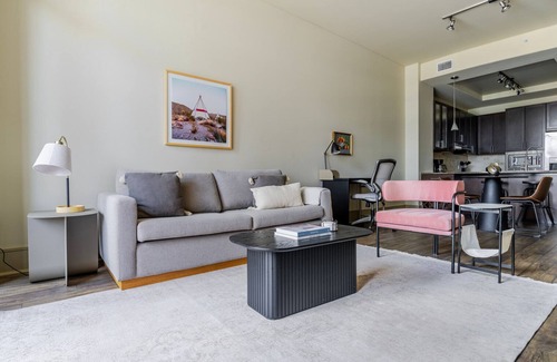 Second Street District Apartment | Blueground | Downtown Austin, pool, nr Lady Bird Lake