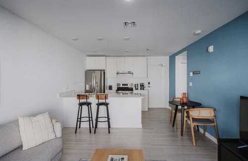 Little Ranches Apartment | Blueground | Hollywood, pool & w/d, nr beach