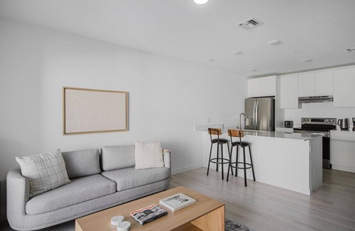Little Ranches Apartment | Blueground | Hollywood, pool & w/d, nr beach