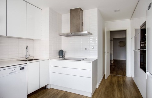 Sao Domingos de Benfica Apartment | Discover Blueground in Laranjeiras: Fully Furnished Comfort