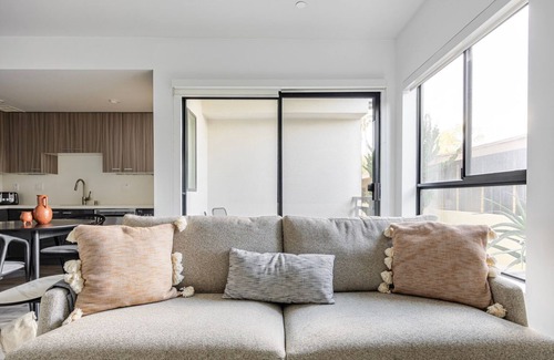 Del Rey Apartment | Blueground | Mar Vista, AC, w/d, nr beach