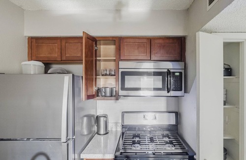 Cherrywood Apartment | Blueground | Mueller 1bd, BBQ, Pool, AC, nr Downtown