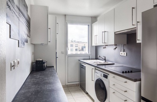 Gare Apartment | Blueground | Olympiades, elev & balcony, nr dining
