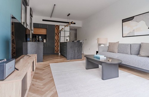 Tel Aviv Apartment | Blueground | Ramat HaHayal, Garden view, Balcony (TLV-29)