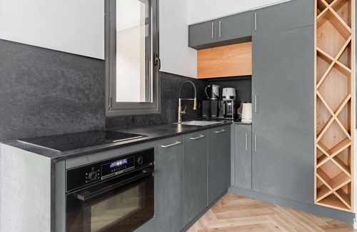 Tel Aviv Apartment | Blueground | Ramat HaHayal, Garden view, Balcony (TLV-29)
