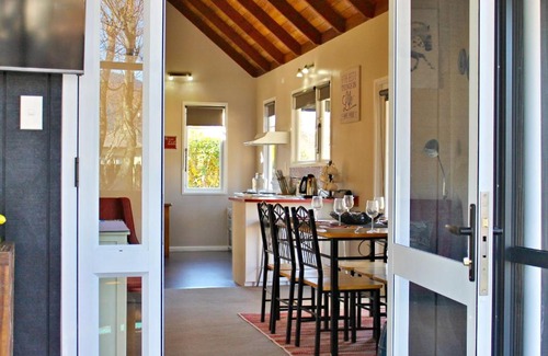 Turangi House | Family-Friendly Bluehaven Cottage - Top-Rated Turangi Stay