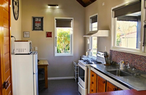 Turangi House | Family-Friendly Bluehaven Cottage - Top-Rated Turangi Stay