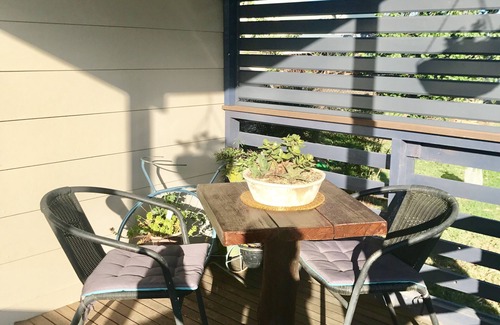 Bective Cottage | Tranquil BlueHaven Retreat: Guest Rated 10/10, Family-Friendly
