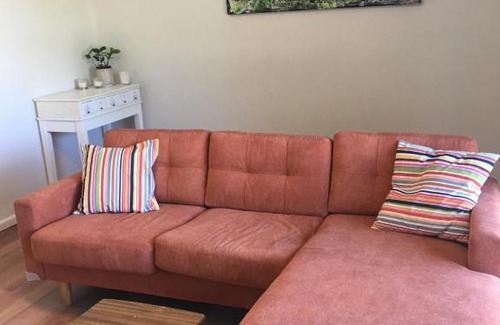 Culburra Beach House | Pet-Friendly Bluejay Cottage with Ocean View and Kitchen