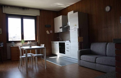 Omegna Apartment | Cozy Bluelake Apartment 1 in Omegna with Kitchen Access