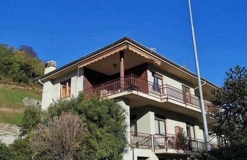 Omegna Apartment | Family-Friendly Bluelake Apartment 3 in Scenic Omegna