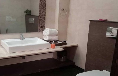 South City I Hotel | Discover BlueNeck Sec 41 in Millenium City Centre