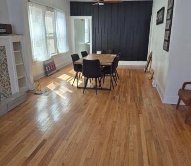 Greater Grand Crossing Apartment | Bluenile