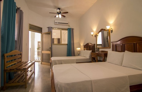Cienfuegos House | Guest Rated 9.8: BlueRoom & Hostal Sunrise with Spa & Dining