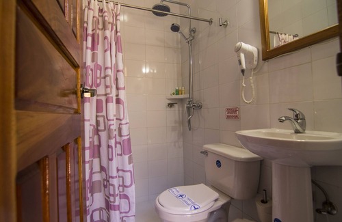 Cienfuegos House | Guest Rated 9.8: BlueRoom & Hostal Sunrise with Spa & Dining