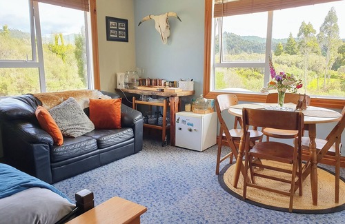 Hokitika Other | Discover BLUESPUR FARMSTAY - Unique Off-Grid Farm Experience