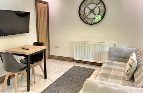 Llanybri House | Relaxing BlueStone Lodge with Hot Tub in Pembrokeshire