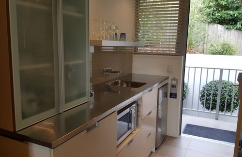 Dunedin City Centre Hotel | Top-Rated Stay at Bluestone On George with Family Amenities