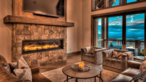 Blue Ridge House | Relaxing Retreat at BLUESTONE with Spa and Hot Tub