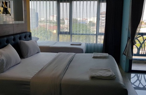 Ban Mai Hotel | Top-Rated BlueTel Residence Bangkok IMPACT with Pool & Dining