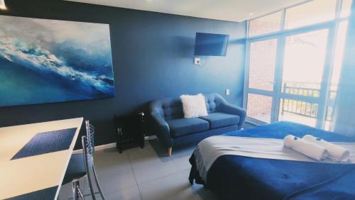 Summerstrand Apartment | Oceanfront Retreat at Blueviews Deluxe, Rated 9/10