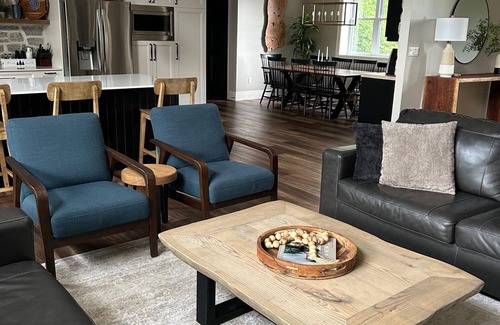 Bluewater Cottage | Bluewater Bungalow - Custom Cottage nestled between Grand Bend & Bayfield