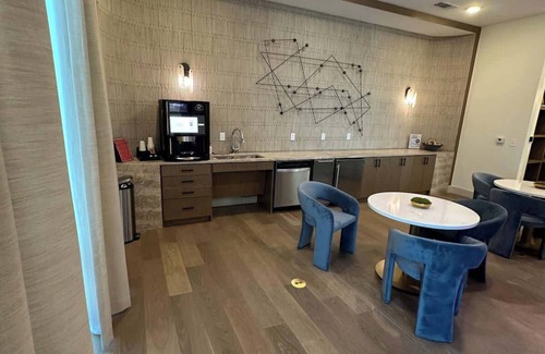 McNeil Apartment | Bluey: Near Domain + Gym | Pool | Game Room & EV