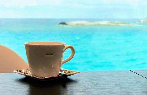 Staniel Cay House | Experience Blue Yonder: Oceanfront Bliss Awaits You