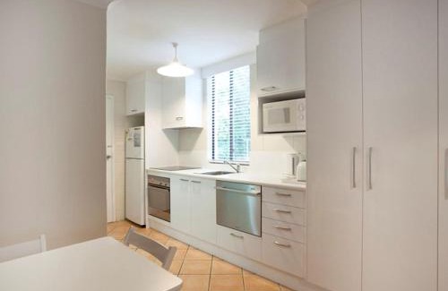 Blueys Beach House | Relax at Blueys Beach Villa Manyana with Pool Access