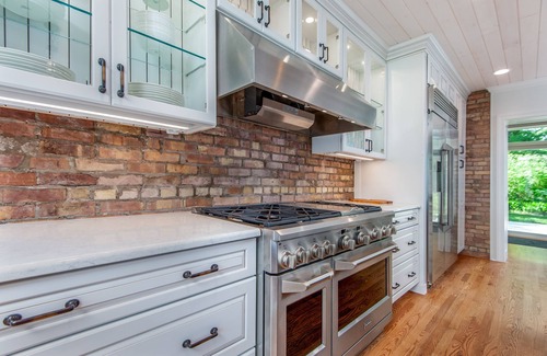 South Haven House | Bluffside Retreat: Pool, Hot Tub & Breathtaking Lake Views