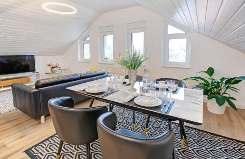 Palmbach Apartment | Blumen(t)raum Ferienwohnung 3: Family-Friendly Retreat