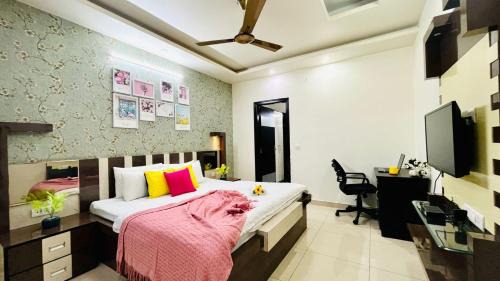 Vaishali Nagar Apartment | Stylish BluO 2BHK Jaipur with Garden, Balcony & Parking