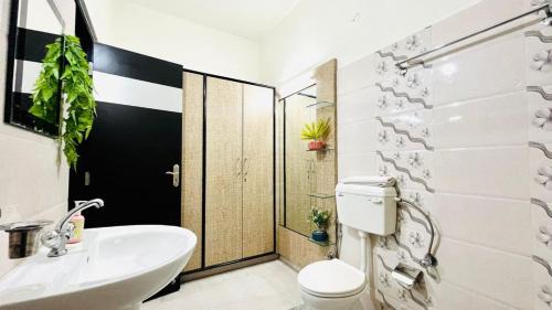 Vaishali Nagar Apartment | Stylish BluO 2BHK Jaipur with Garden, Balcony & Parking