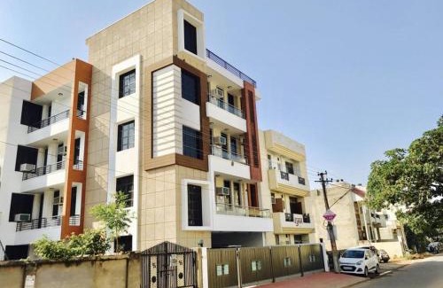 Vaishali Nagar Apartment | Stylish BluO 2BHK Jaipur with Garden, Balcony & Parking