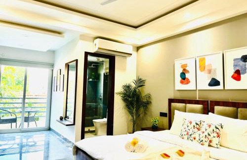 DLF Phase 3 Hotel | Explore BluO Studio1: Balcony, Gym & Pet-Friendly Comfort