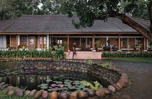 Muhamma House | Discover BluSalzz Villa with Pool & Lake Views in Alleppey