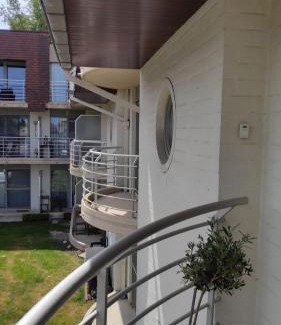 Bredene Apartment | Oceanfront Bliss at Blutsyde Promenade Encanto - 4 Stars
