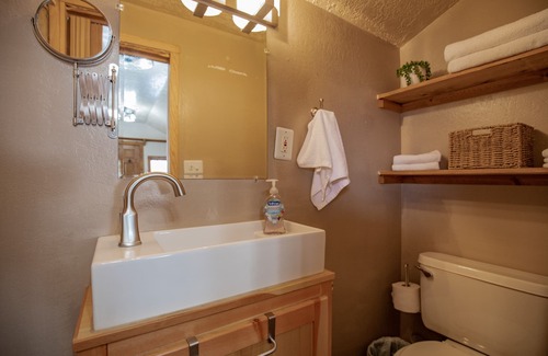 Cloudcroft Cabin | Cozy Cabin Retreat in Cloudcroft - Guest Rated 9.8/10