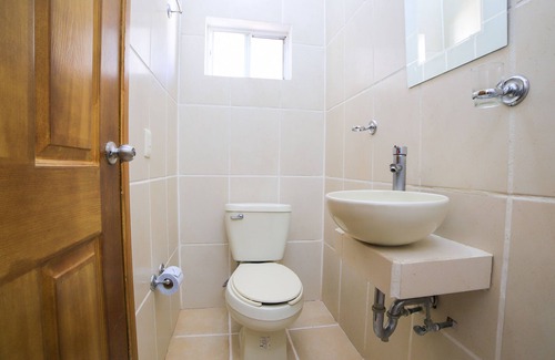 Coacoyul House | Discover BM Zihua Casa de Huéspedes: Rated 9.6/10 with Pool