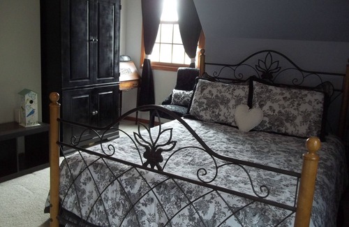 Richland Bed & Breakfast | Cozy BMI Bed & Breakfast with Restaurant and Family Options
